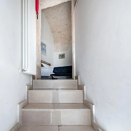 Casa Colombo & Casa Scipione By Rentbeat 3* أوستوني